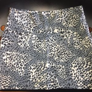 Fabulous cheetah stretchy fitted skirt